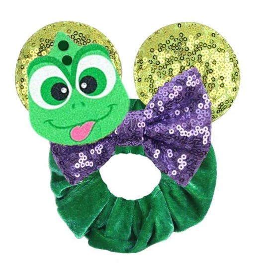Pascal Tangled Scrunchie