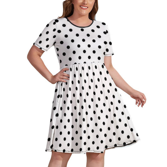 White With Black Polka Dots Women's Round Neck Plus Size Dress With Pockets