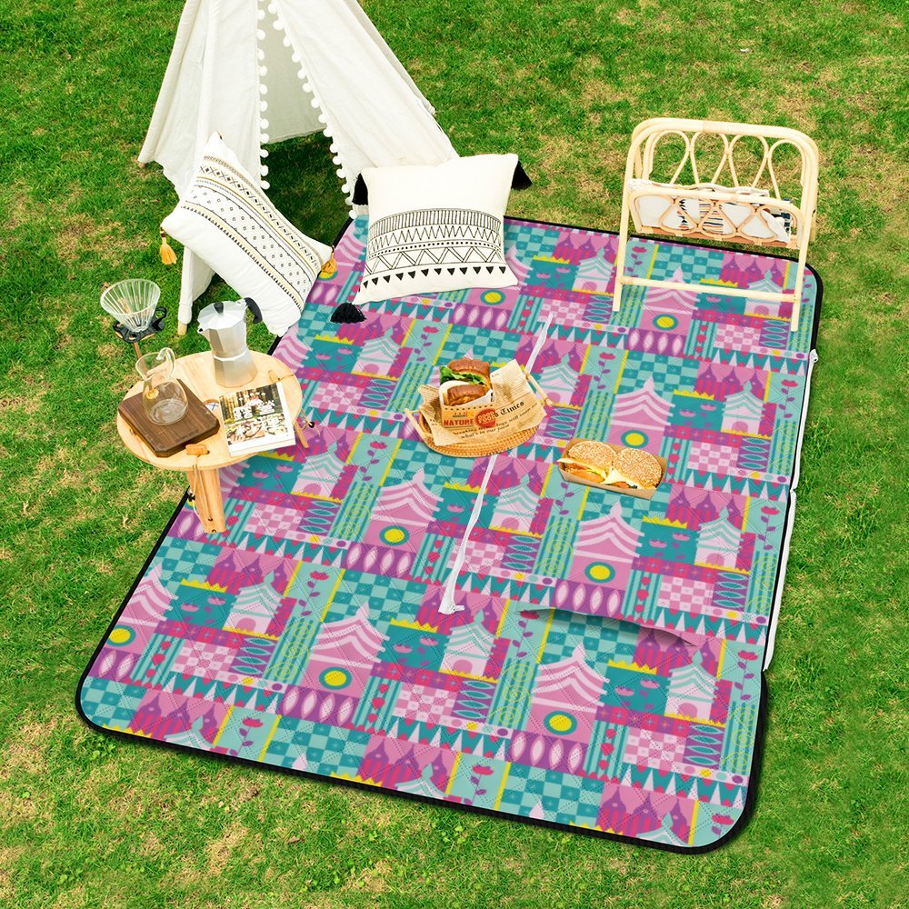 Small World Zipper Picnic Mat