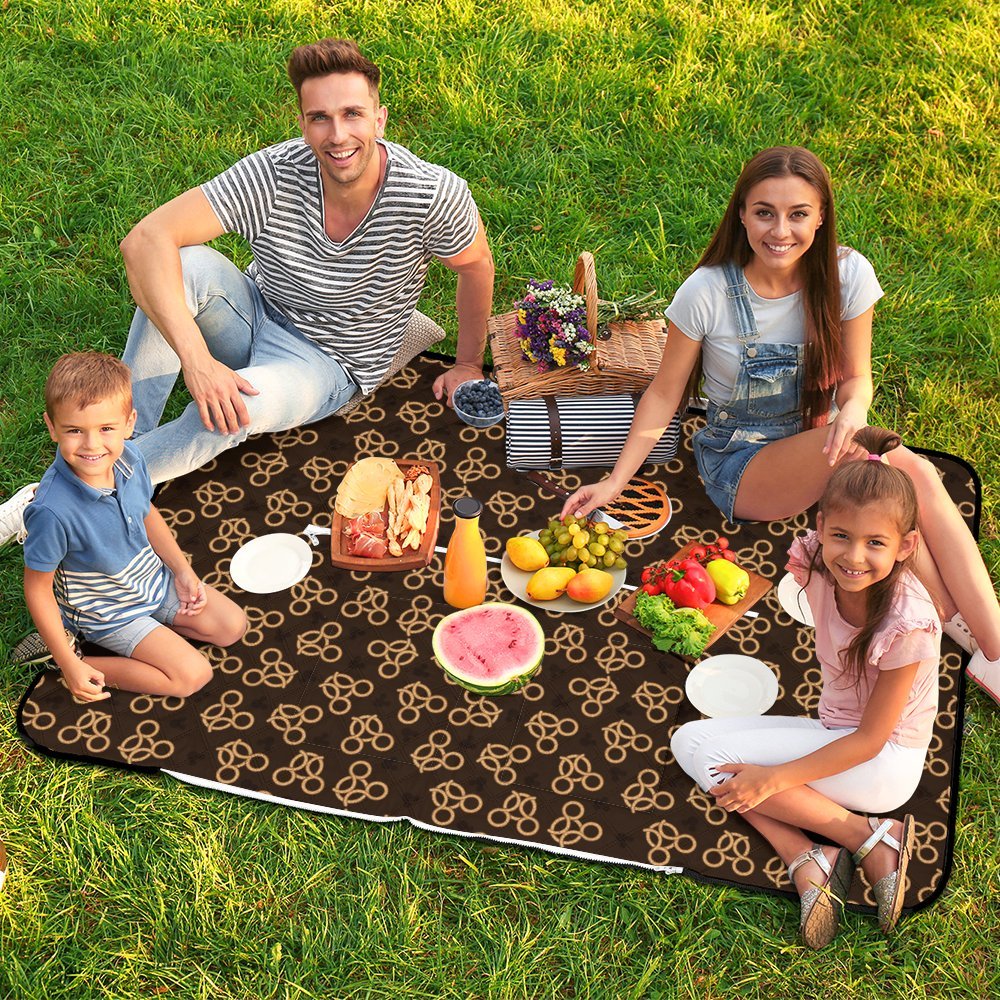 Pretzels Zipper Picnic Mat