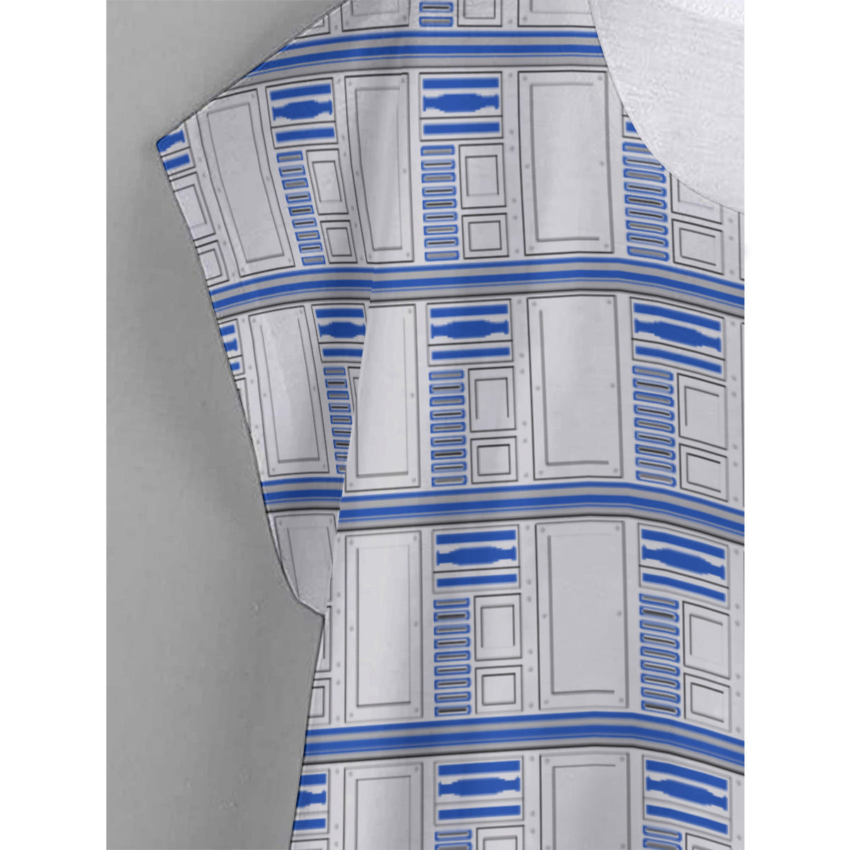 R2-D2 Plus Size Women's Curved Hem T-shirt