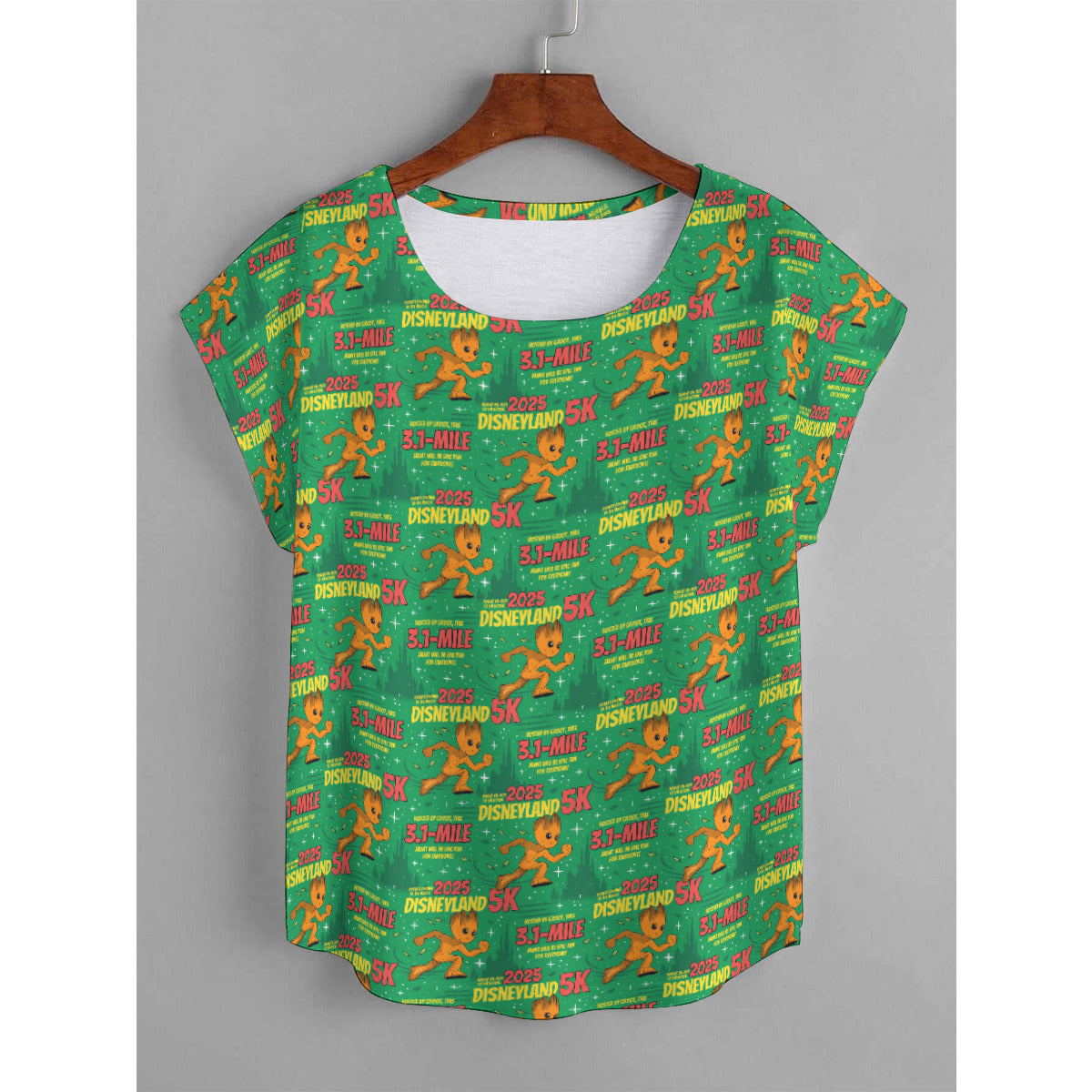 Disneyland 5K Plus Size Women's Curved Hem T-shirt