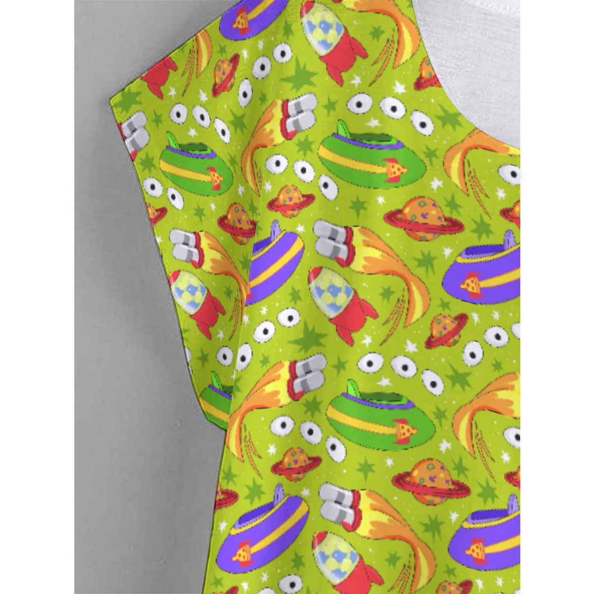 Aliens Plus Size Women's Curved Hem T-shirt