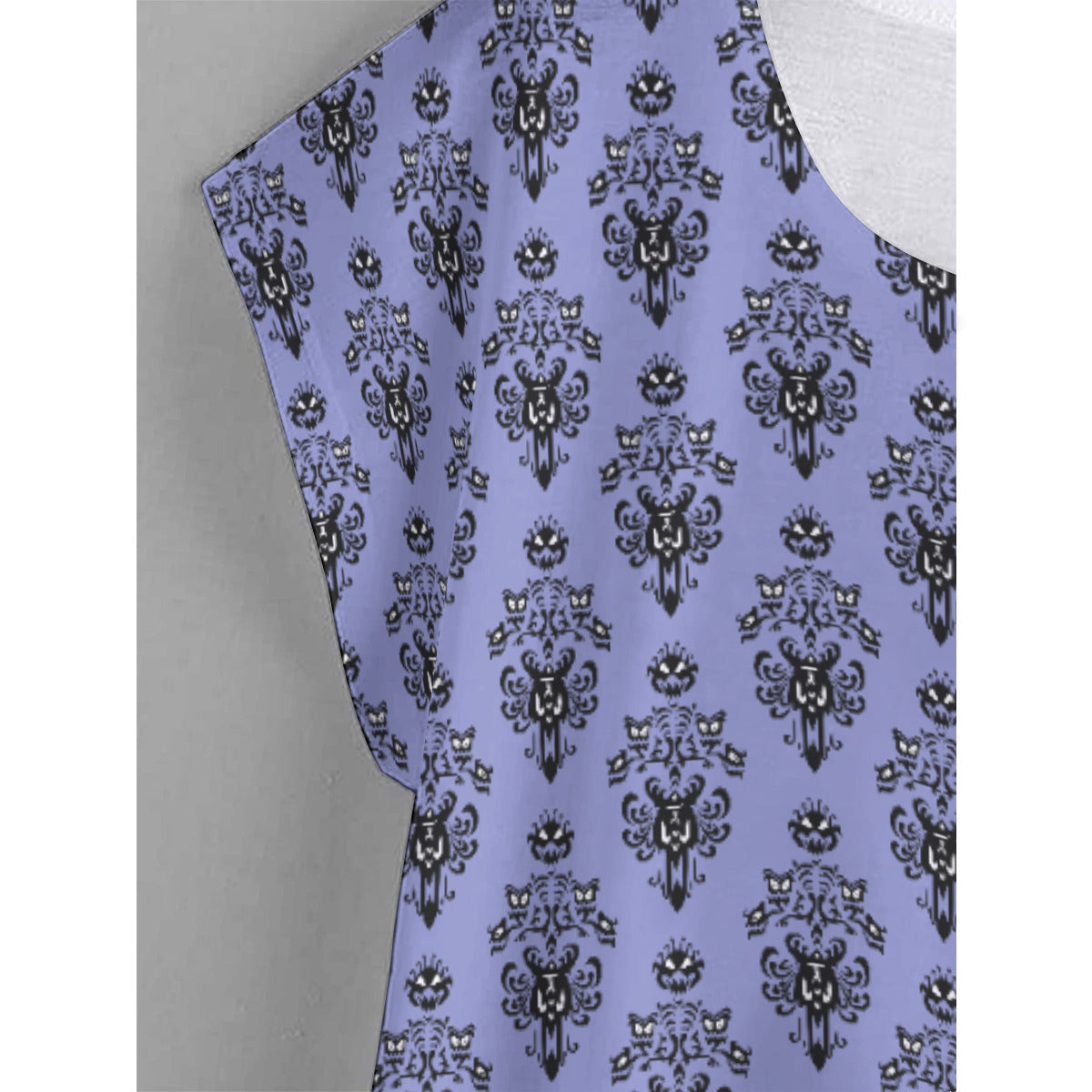 Haunted Mansion Wallpaper Plus Size Women's Curved Hem T-shirt