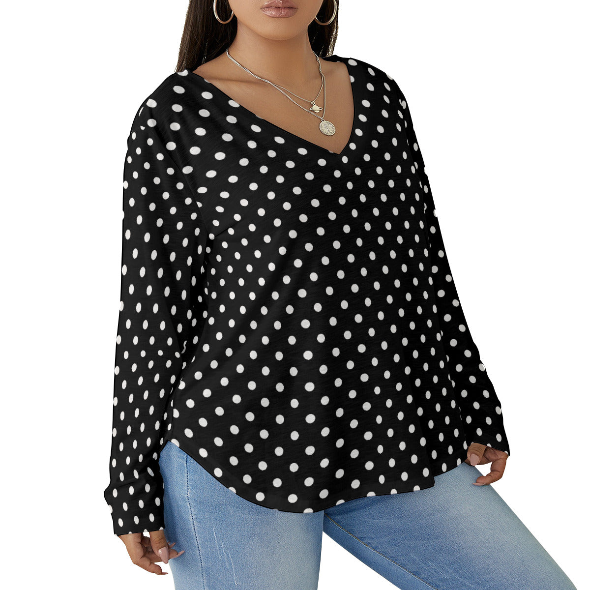 Black With White Polka Dots Women's Plus Size V-Neck T-Shirt With Curved Hem