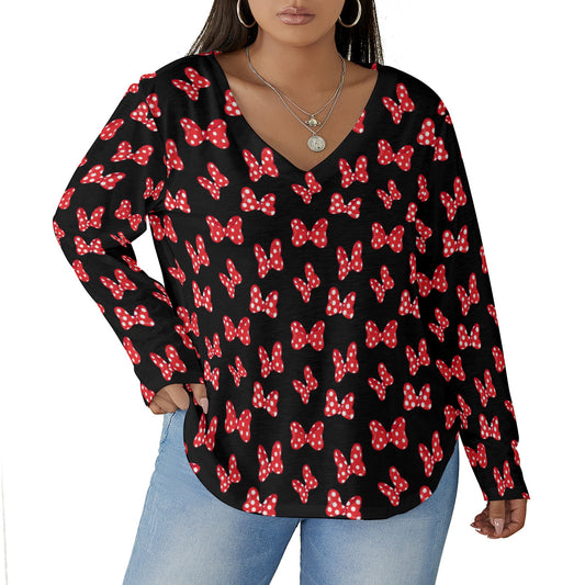 Polka Dot Bows Women's Plus Size V-Neck T-Shirt With Curved Hem