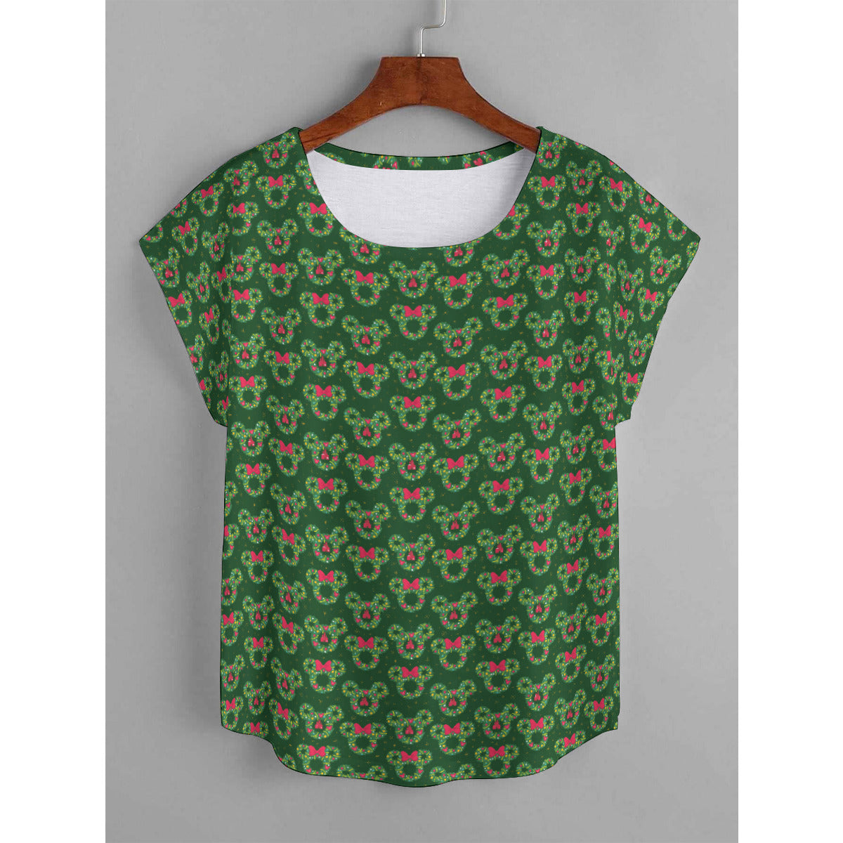 Christmas Wreaths Plus Size Women's Curved Hem T-shirt