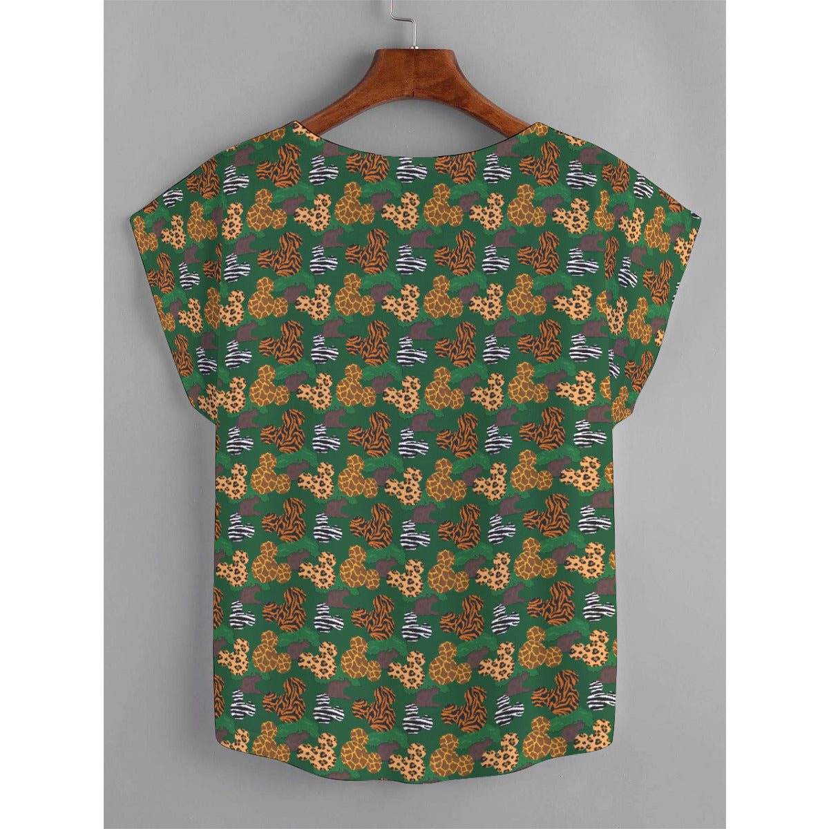 Animal Prints Plus Size Women's Curved Hem T-shirt
