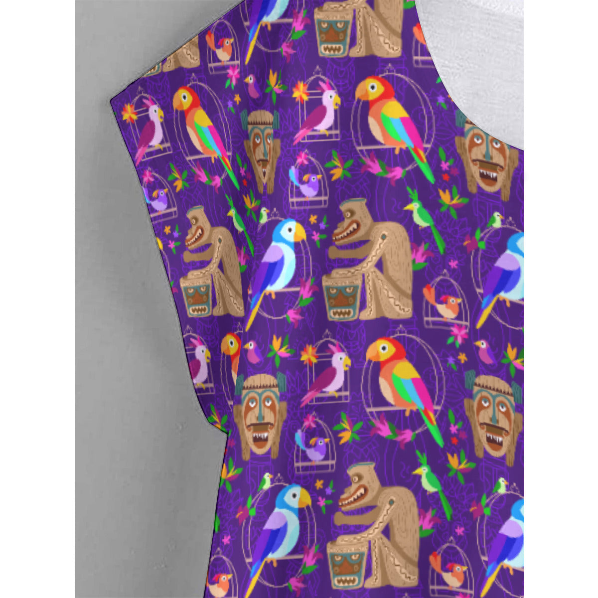 Tiki Plays The Drums Plus Size Women's Curved Hem T-shirt