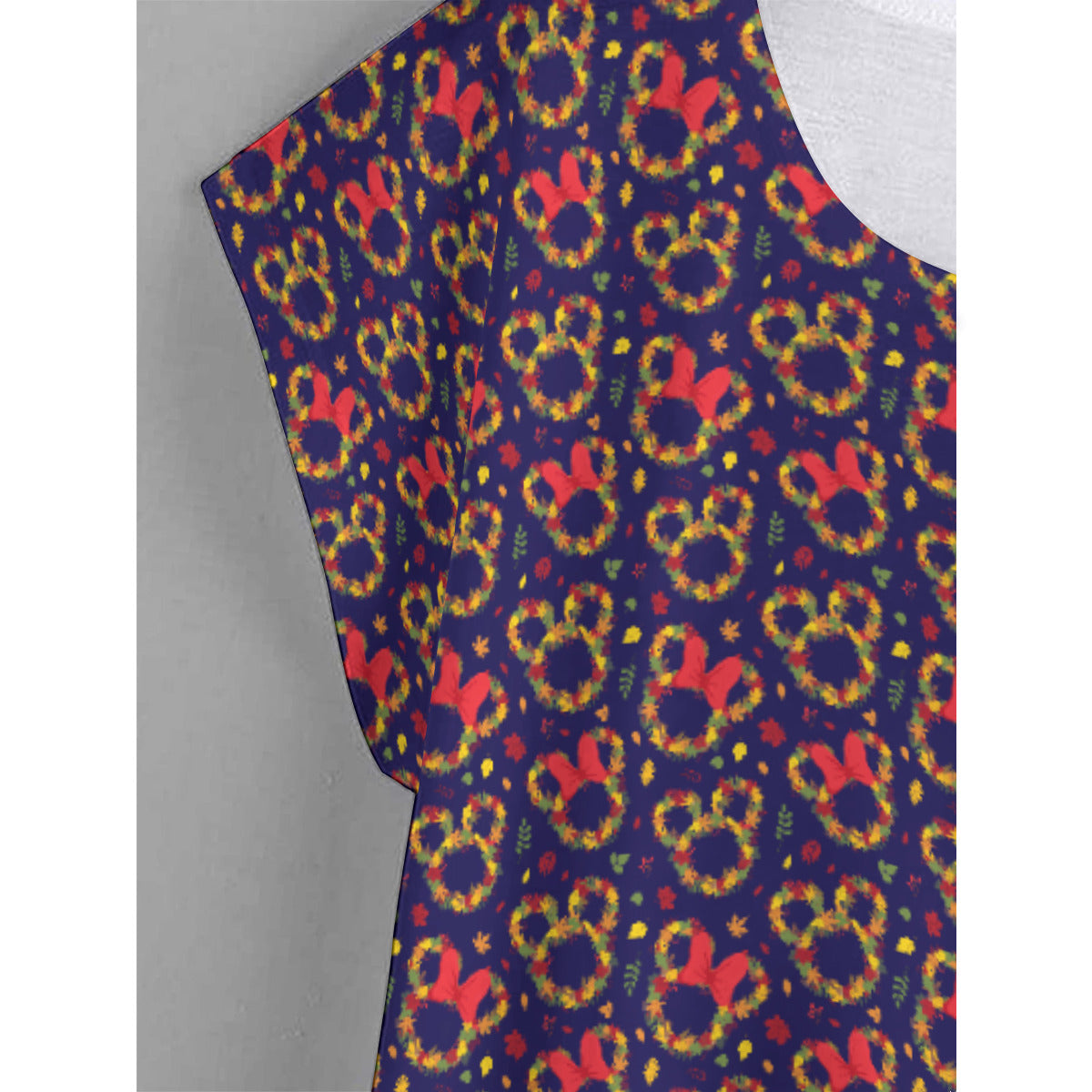 Fall Leaves Plus Size Women's Curved Hem T-shirt