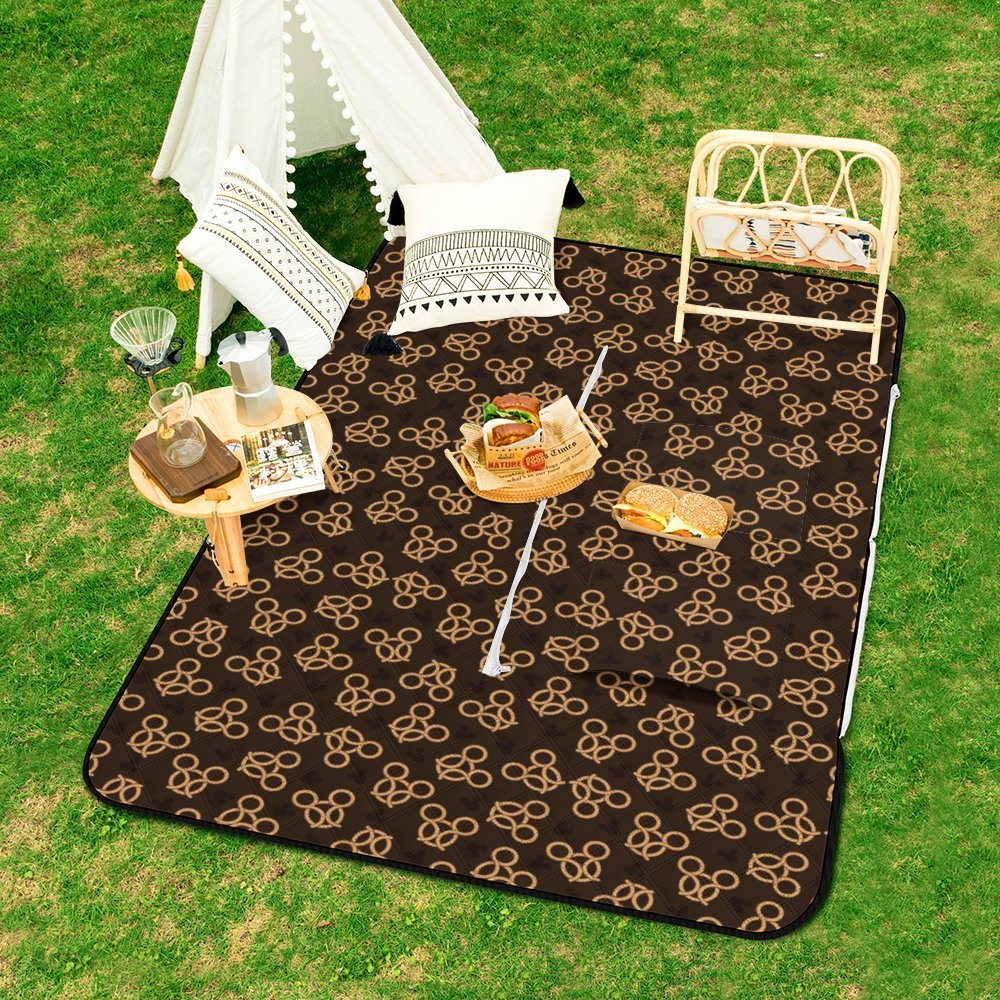 Pretzels Zipper Picnic Mat