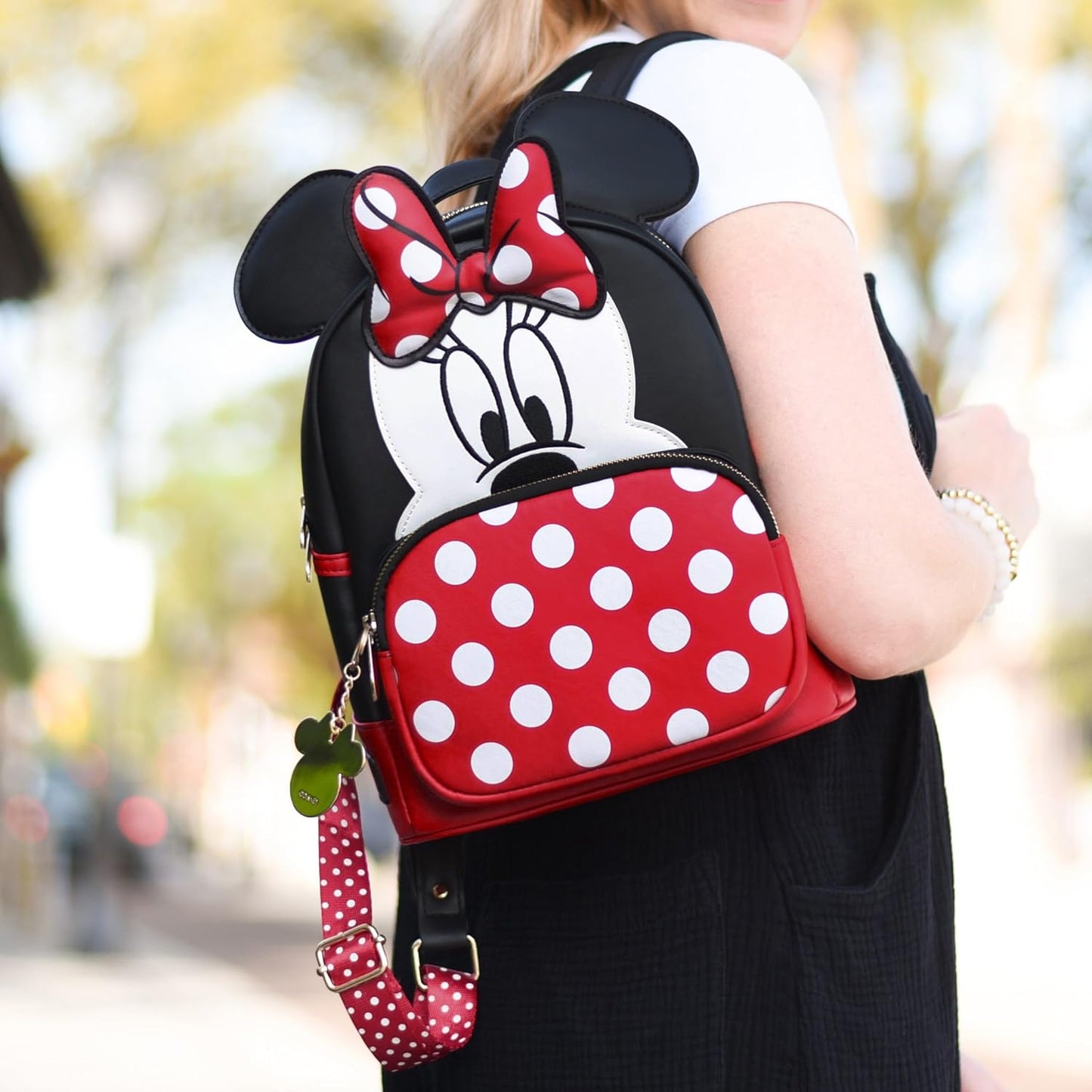 Disney Minnie Mouse Backpack With Keychain