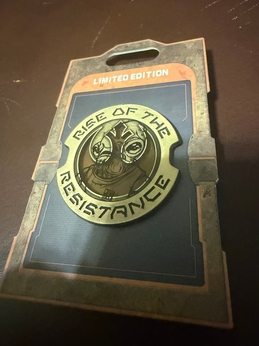 DISNEY STAR WARS GALAXY'S EDGE RISE OF THE RESISTANCE PIN LIMITED EDITION NEW