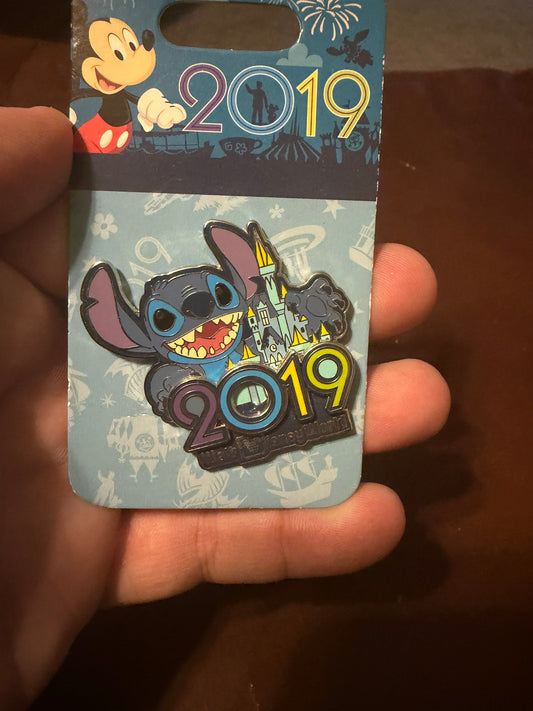 Disney World Pin 2019 Walt Disney World 2019 Limited Edition Stitch And Castle