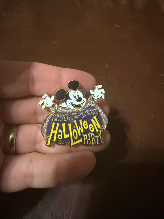 Disney 2017 - Mickeys Not So Scary Halloween Party - Vampire Mickey - LE Pin Used