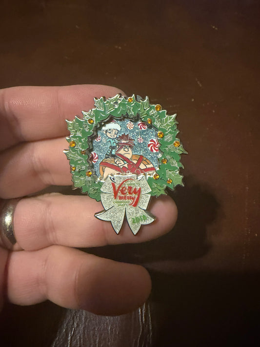 Disney Pin 132790 Mickey's Very Merry Christmas Party 2018 - Wreck it Ralph LE Used