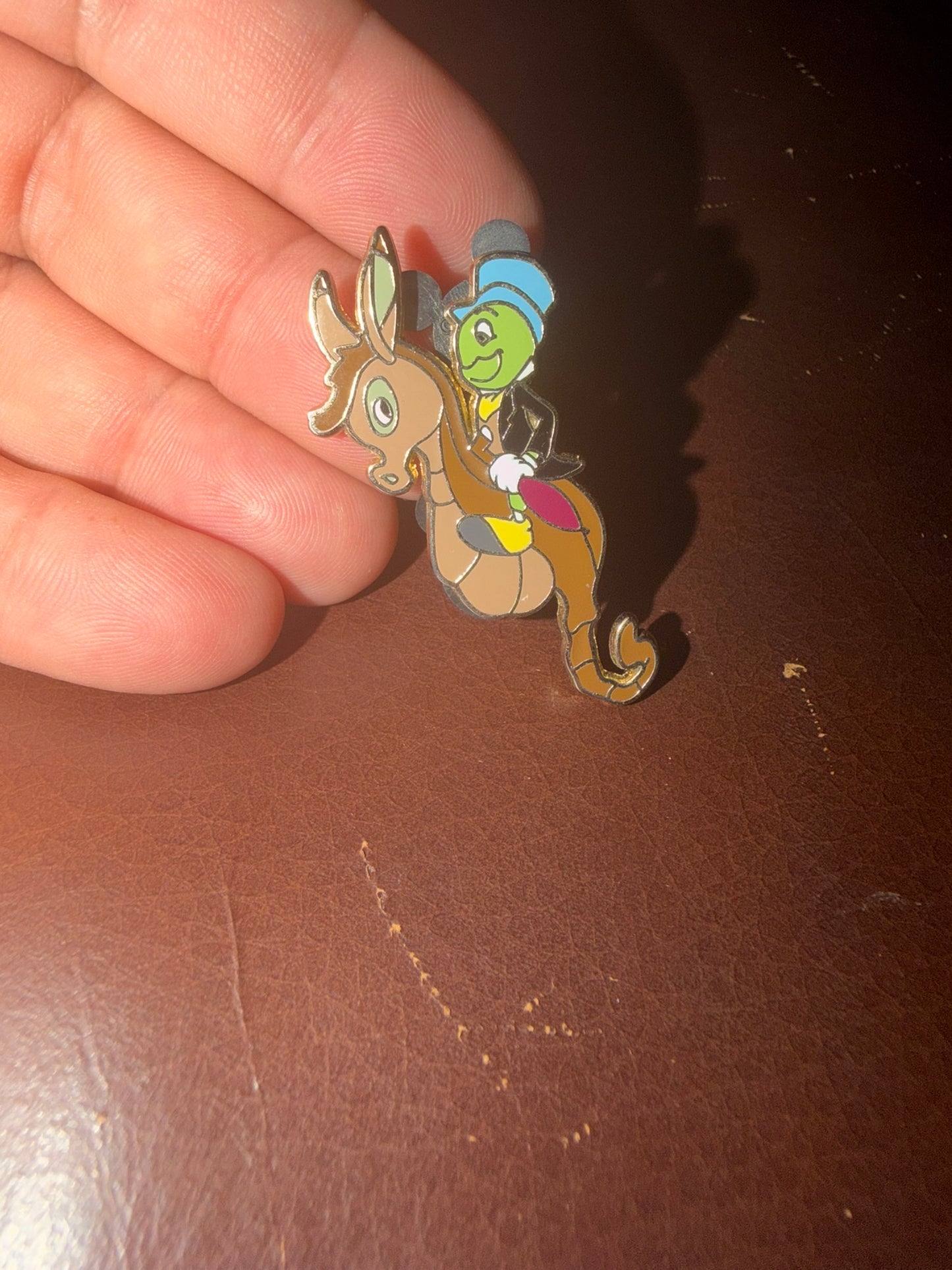 DISNEY SHOPPING LE 250 Jiminy Cricket Pinocchio Riding Seahorse PIN SUPER RARE Used