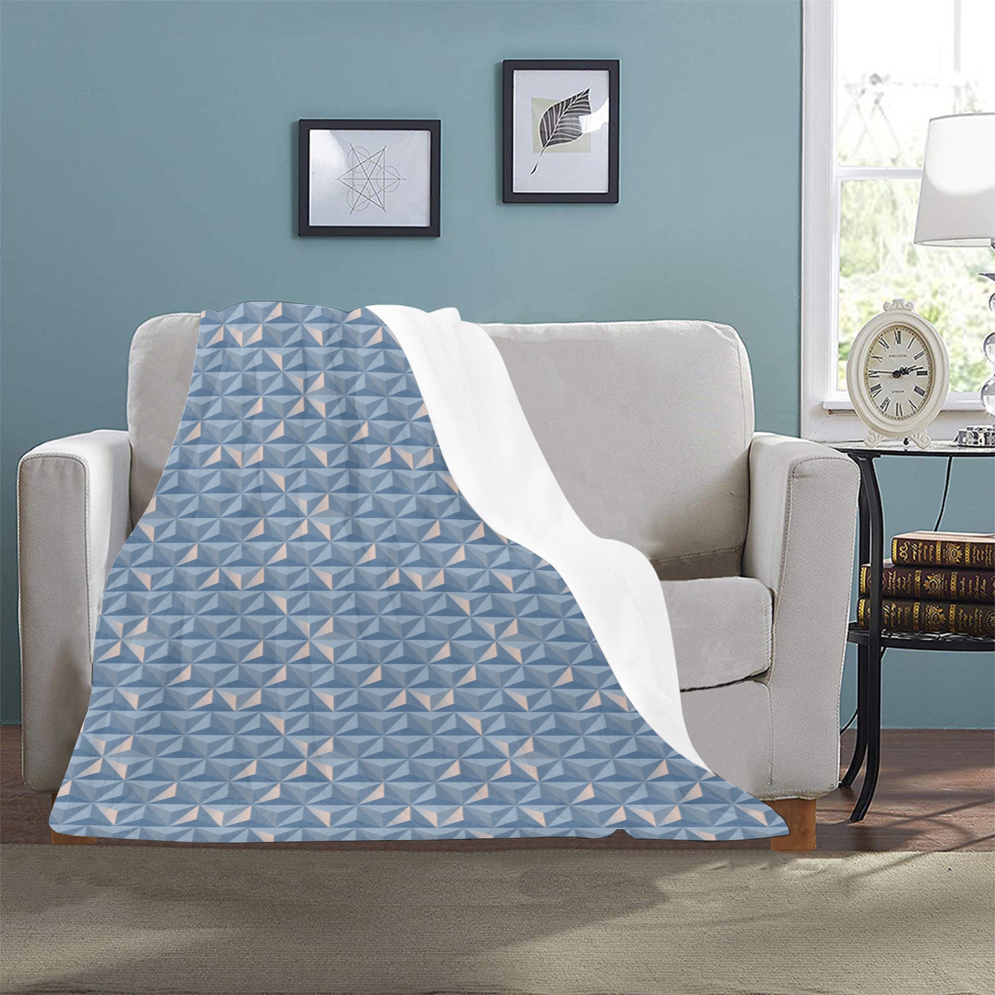 World Traveler Ultra-Soft Micro Fleece Blanket 32"x48"